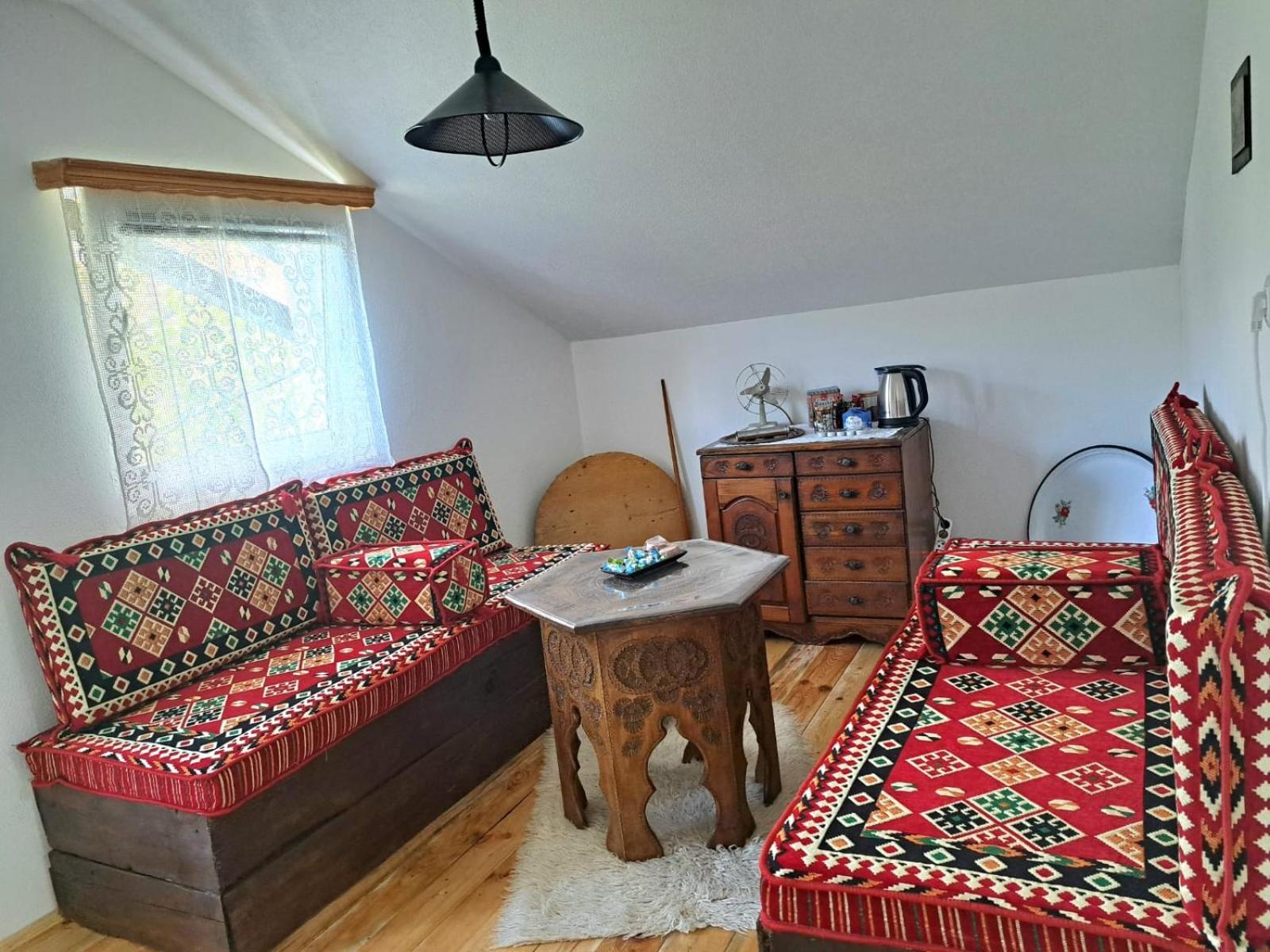 Sobe Zizi Acomodação com café da manhã Jajce Exterior foto