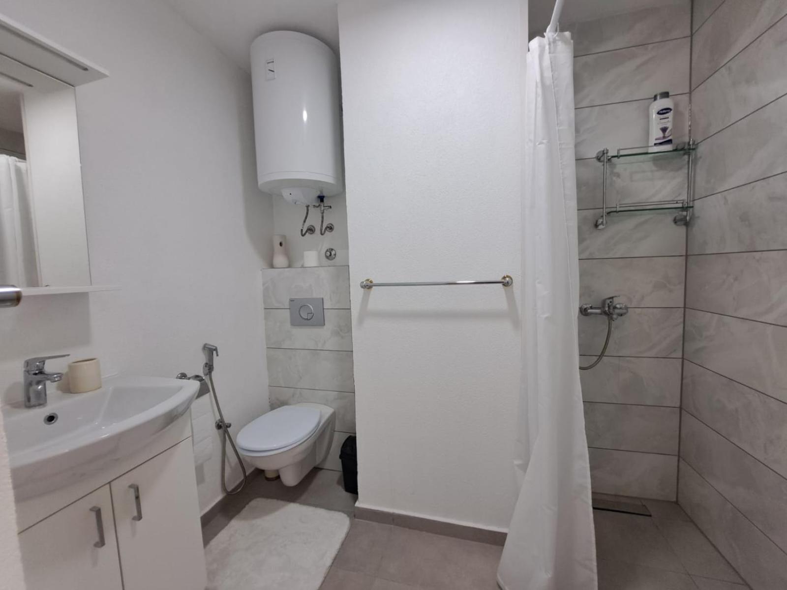 Sobe Zizi Acomodação com café da manhã Jajce Exterior foto