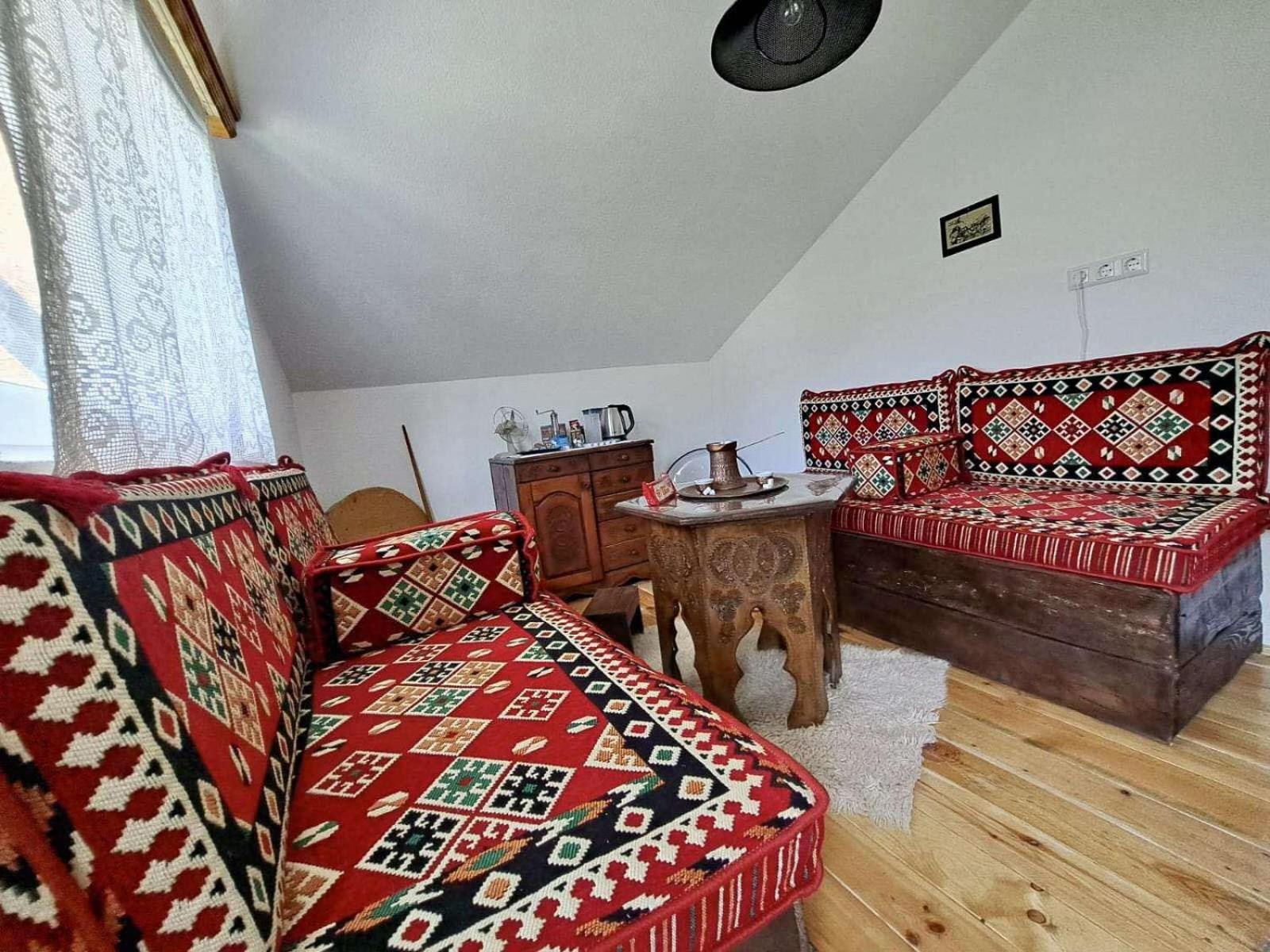 Sobe Zizi Acomodação com café da manhã Jajce Exterior foto